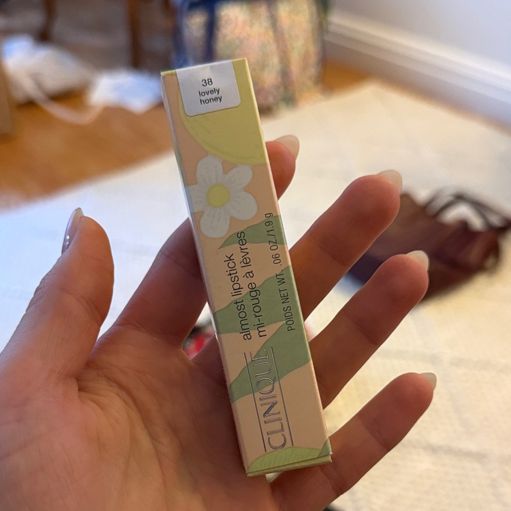Clinique Almost Lipstick 38 Lovely Honey - Unopened